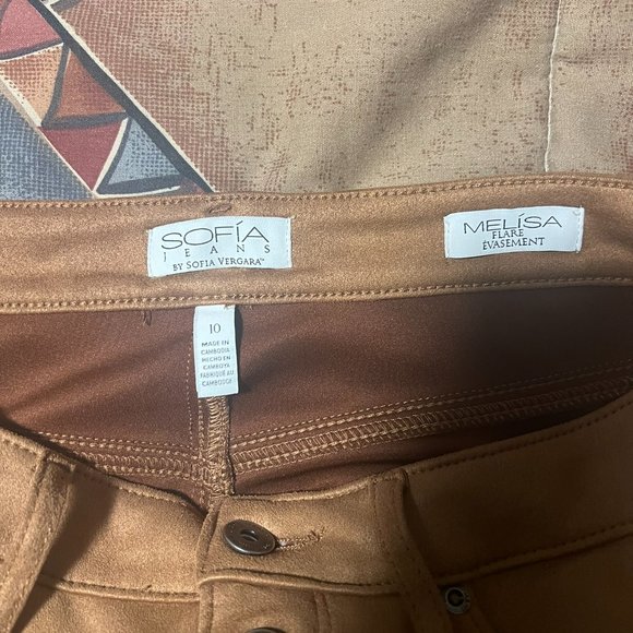 ๐ธ SOFIA MELISA HIGH RISE FAUX SUEDE FLARE JEANS BROWN ๐ธ - Picture 6 of 6